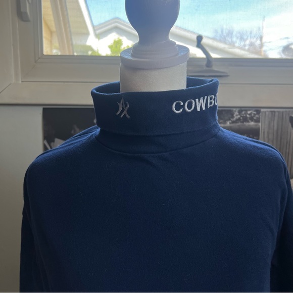 Vintage Cowboys Turtle Neck - Picture 2 of 4